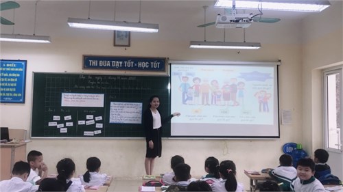 Tiết thi giáo viên dạy giỏi cấp trường của cô giáo Vũ Thị Quyên